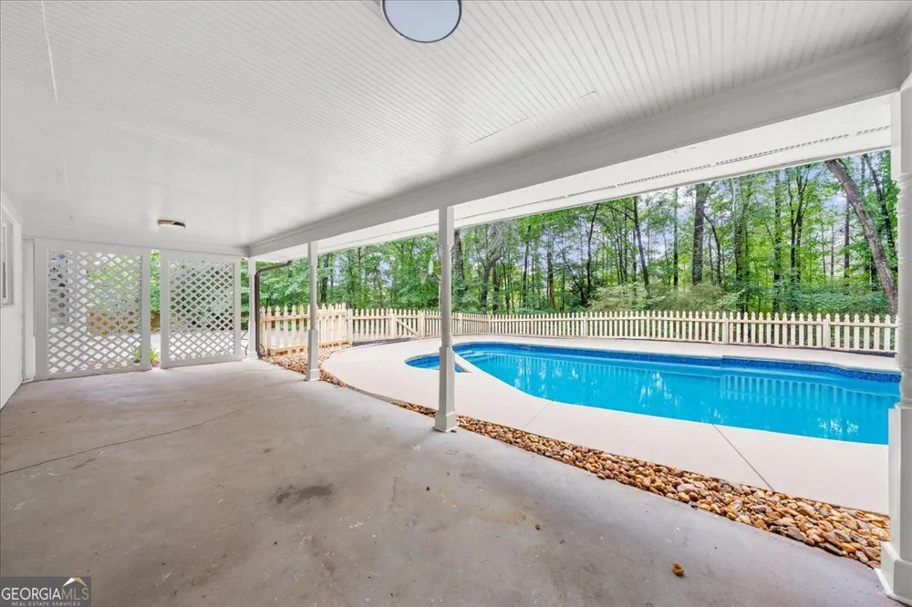 125 Silver Leaf DR Fayetteville, GA 30214