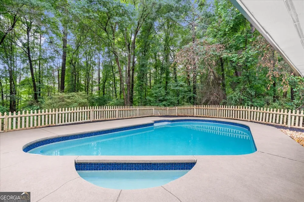 125 Silver Leaf DR Fayetteville, GA 30214