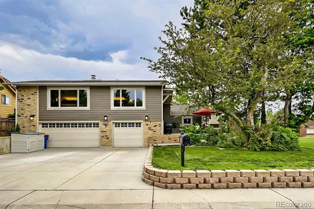 8107 W 71st Place Arvada, CO 80004