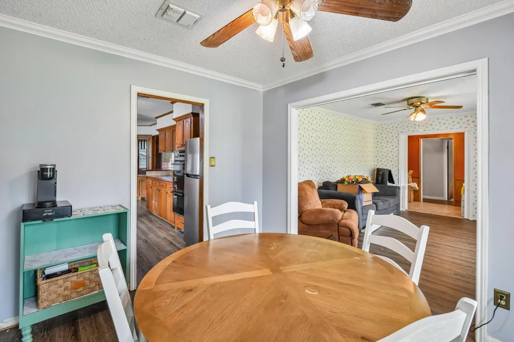 401 Southern Oaks Drive Lake Jackson, TX 77566