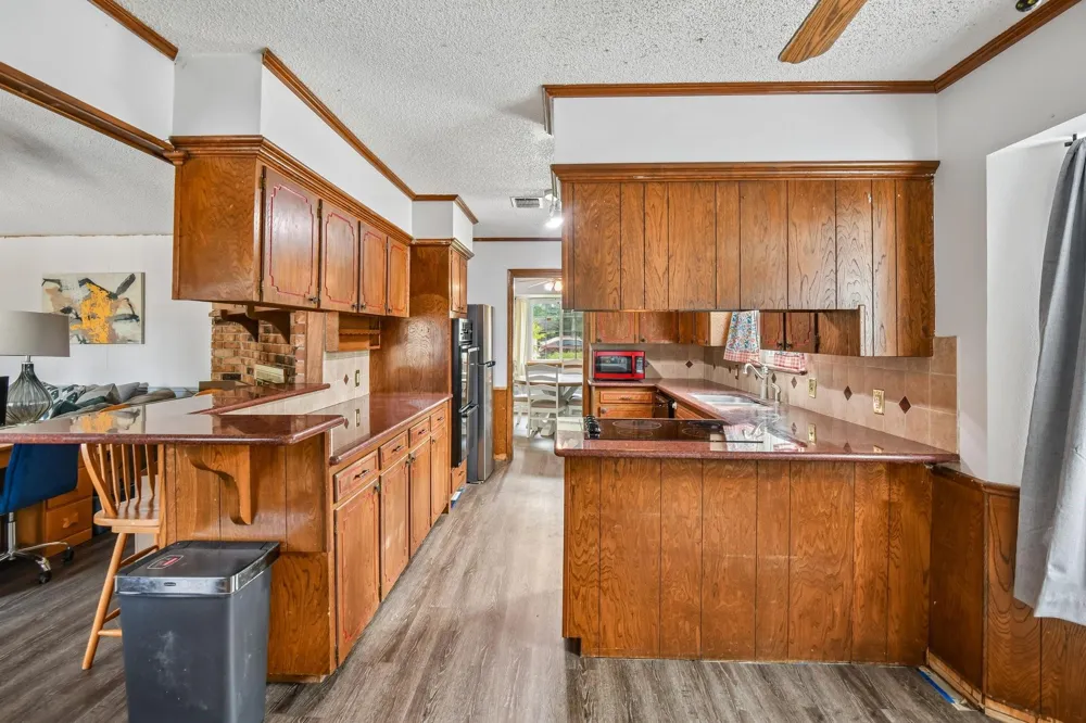 401 Southern Oaks Drive Lake Jackson, TX 77566