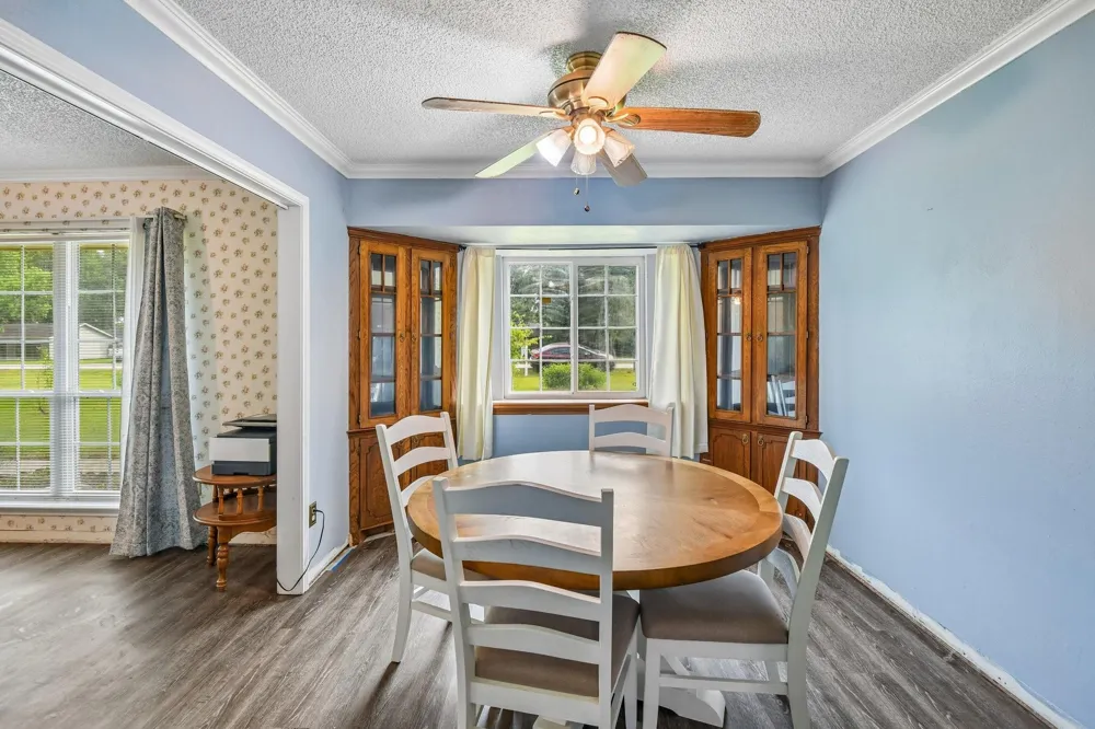 401 Southern Oaks Drive Lake Jackson, TX 77566