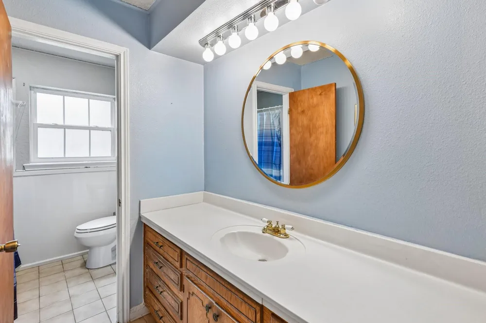 401 Southern Oaks Drive Lake Jackson, TX 77566