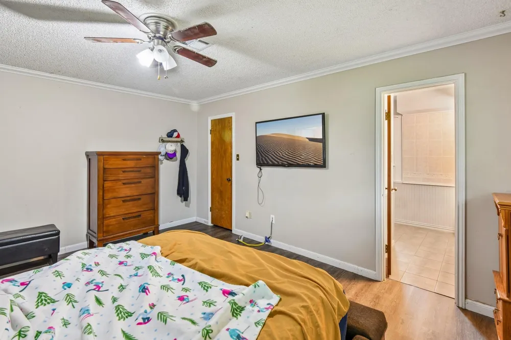 401 Southern Oaks Drive Lake Jackson, TX 77566