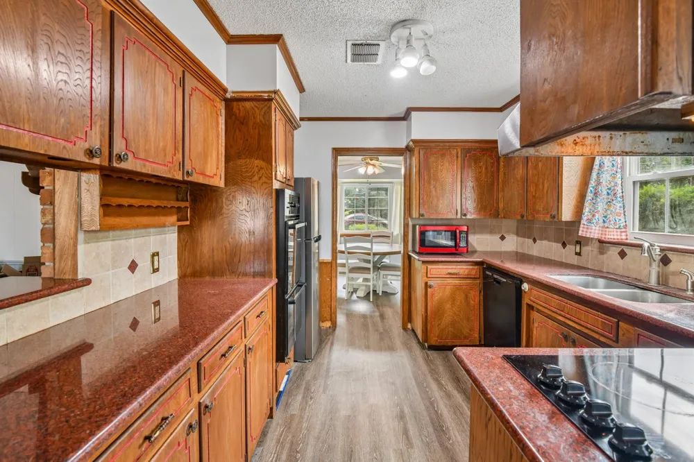 401 Southern Oaks Drive Lake Jackson, TX 77566
