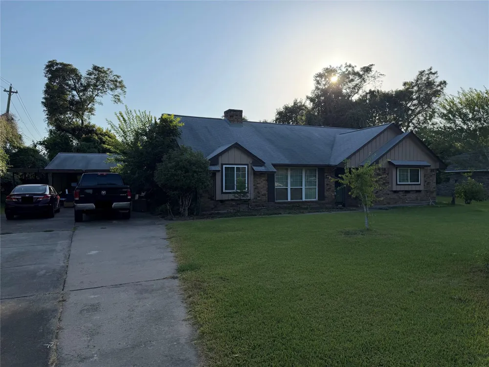 401 Southern Oaks Drive Lake Jackson, TX 77566
