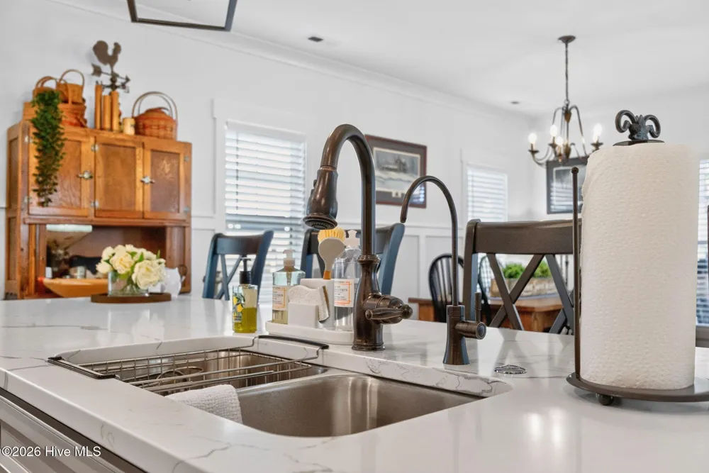 1107 Caswell Avenue Southport, NC 28461