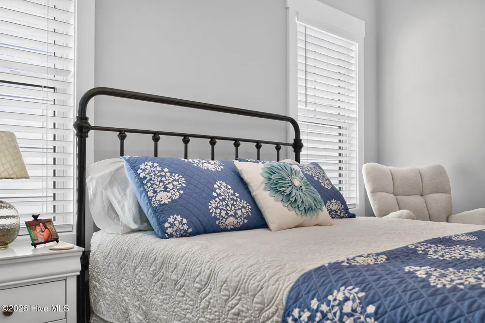 1107 Caswell Avenue Southport, NC 28461