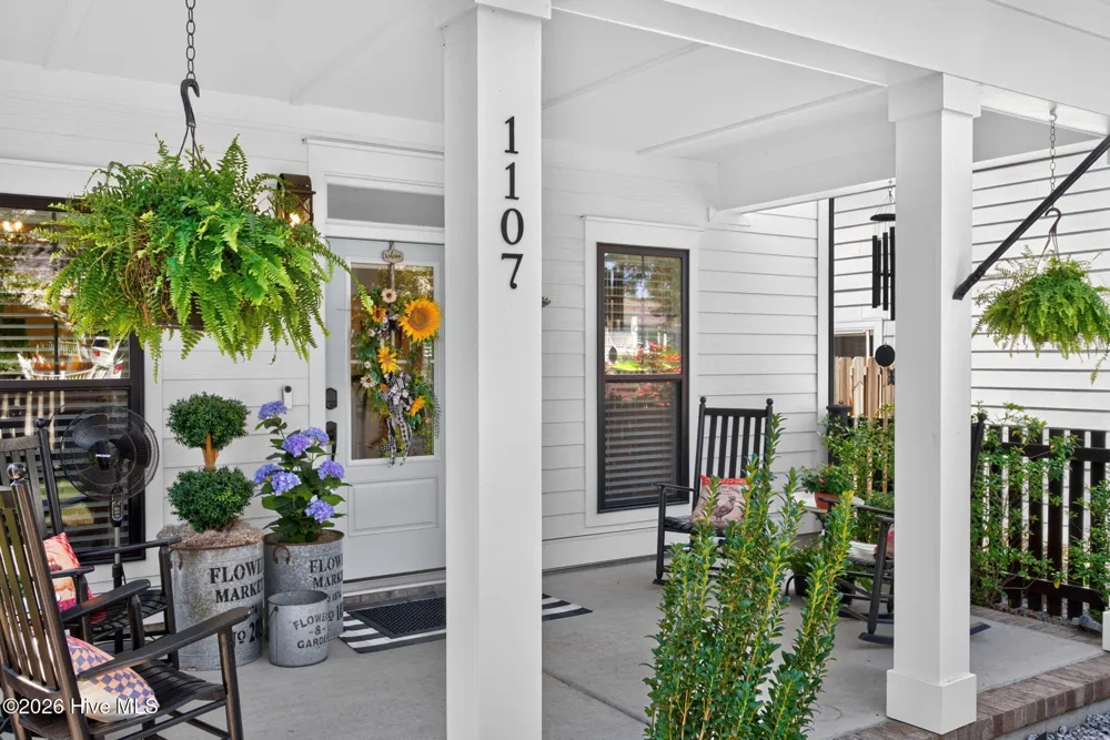 1107 Caswell Avenue Southport, NC 28461