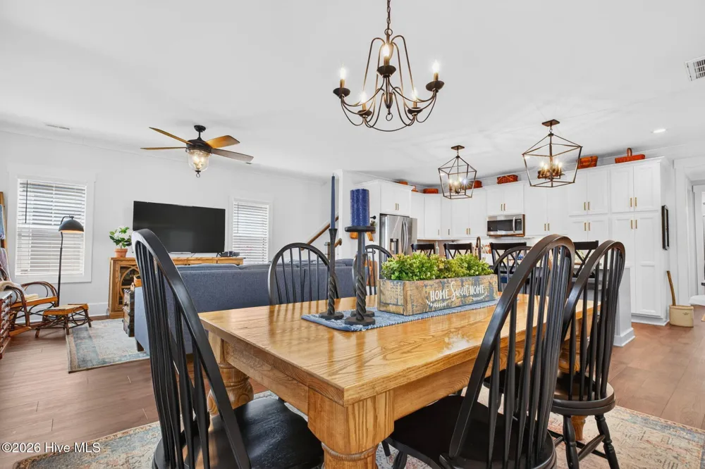 1107 Caswell Avenue Southport, NC 28461
