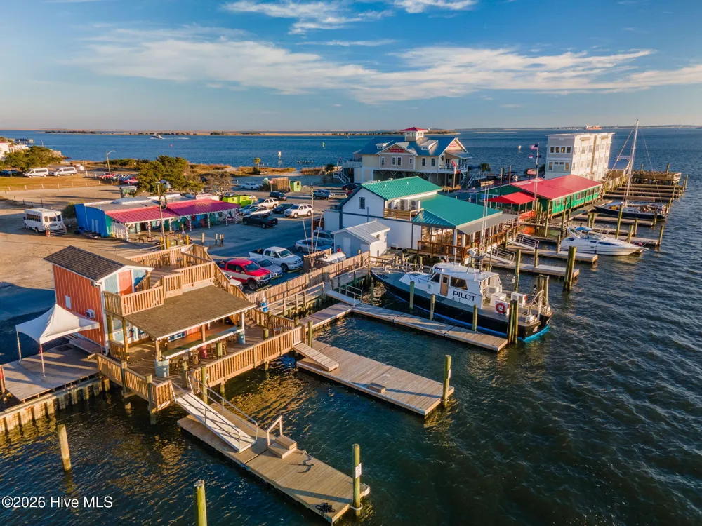 1107 Caswell Avenue Southport, NC 28461