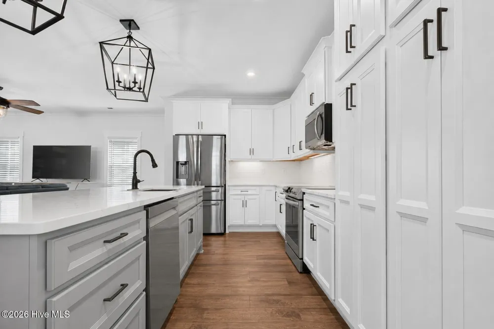 1107 Caswell Avenue Southport, NC 28461