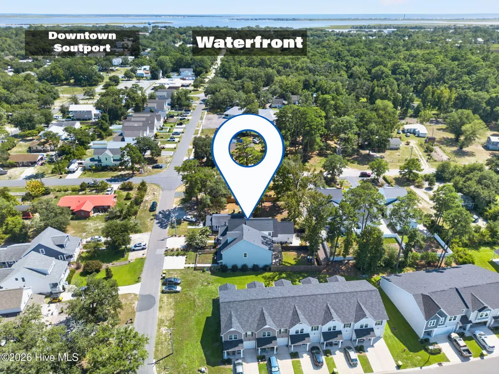 1107 Caswell Avenue Southport, NC 28461
