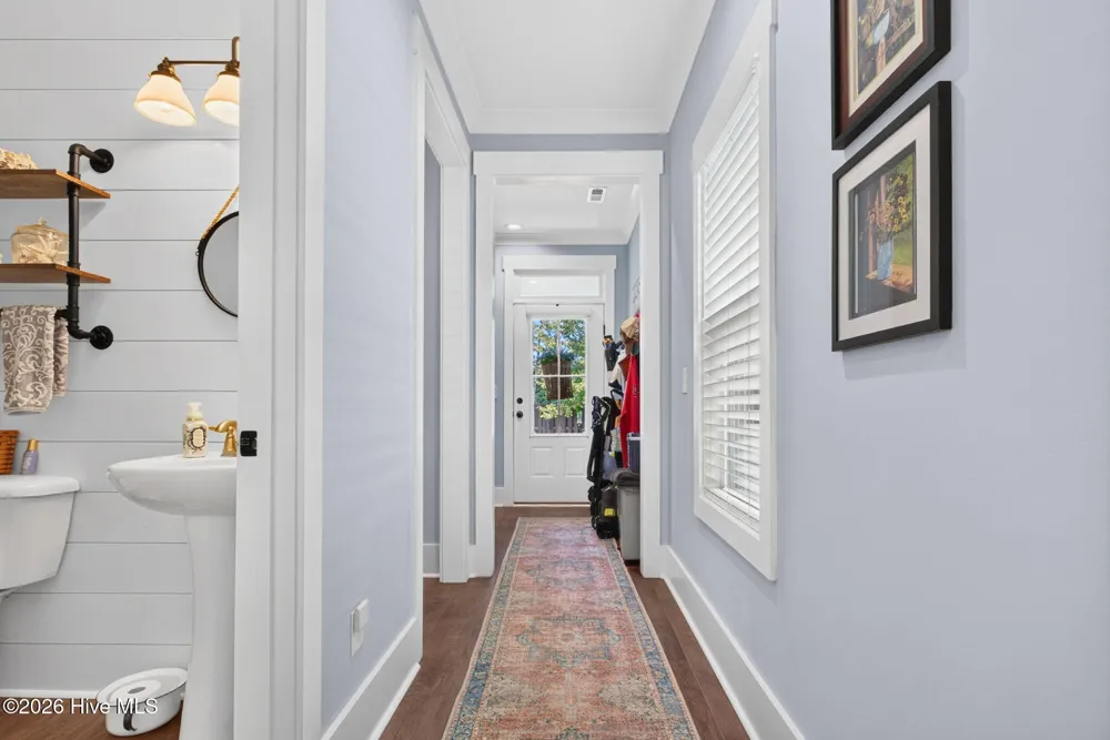 1107 Caswell Avenue Southport, NC 28461