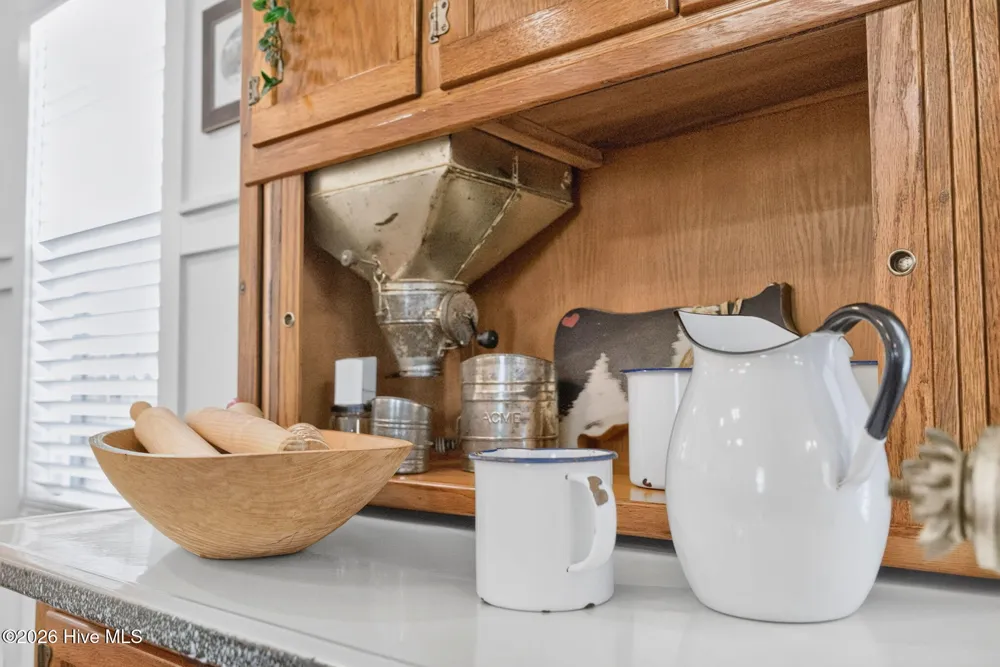 1107 Caswell Avenue Southport, NC 28461