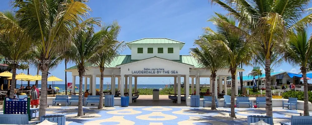 4627 Bougainvilla Dr #2E Lauderdale By The Sea, FL 33308