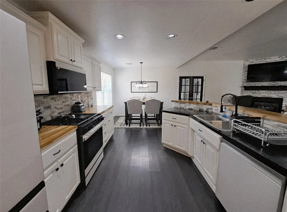 10203 119th East Avenue Owasso, OK 74055