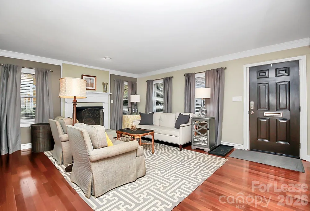 1907 Charlotte Drive Charlotte, NC 28203