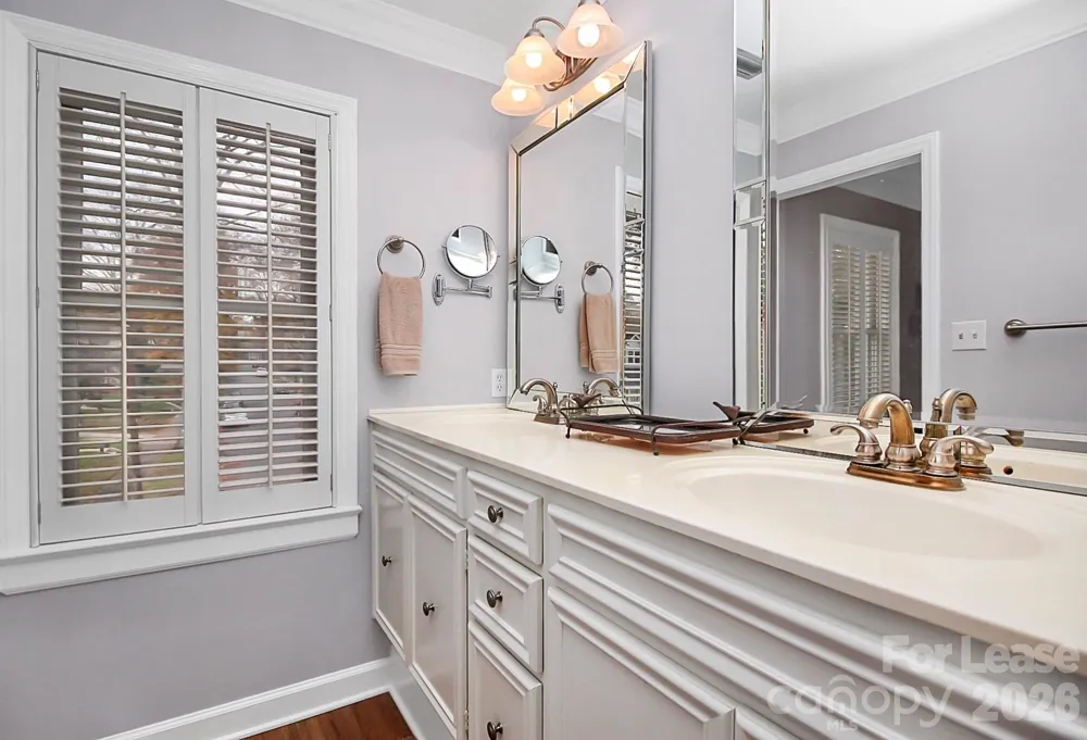 1907 Charlotte Drive Charlotte, NC 28203