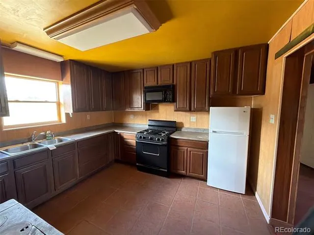 2504 Sharbaugh Lane Fort Garland, CO 81133