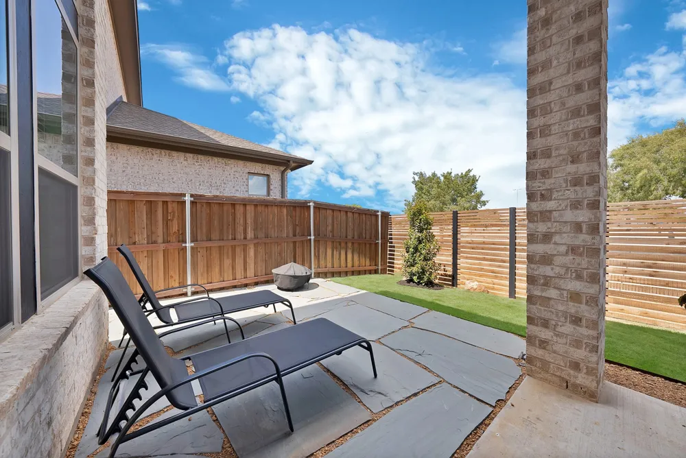 2585 Four Roses Drive Lewisville, TX 75056