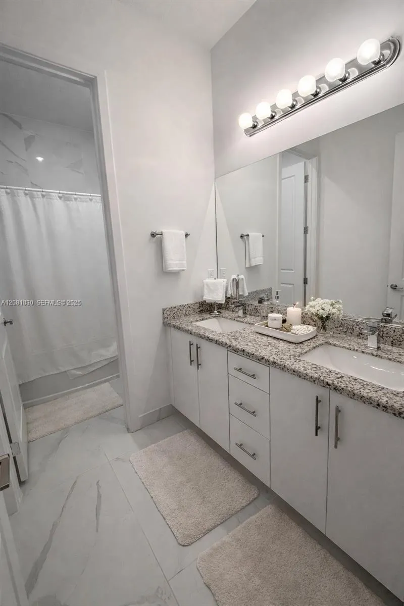 22255 SW 132 Ave Miami, FL 33170