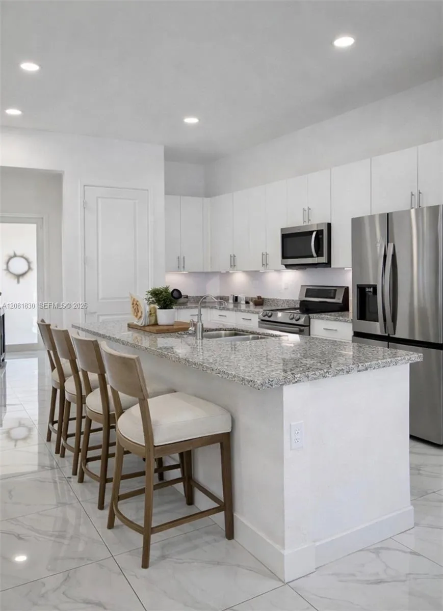 22255 SW 132 Ave Miami, FL 33170