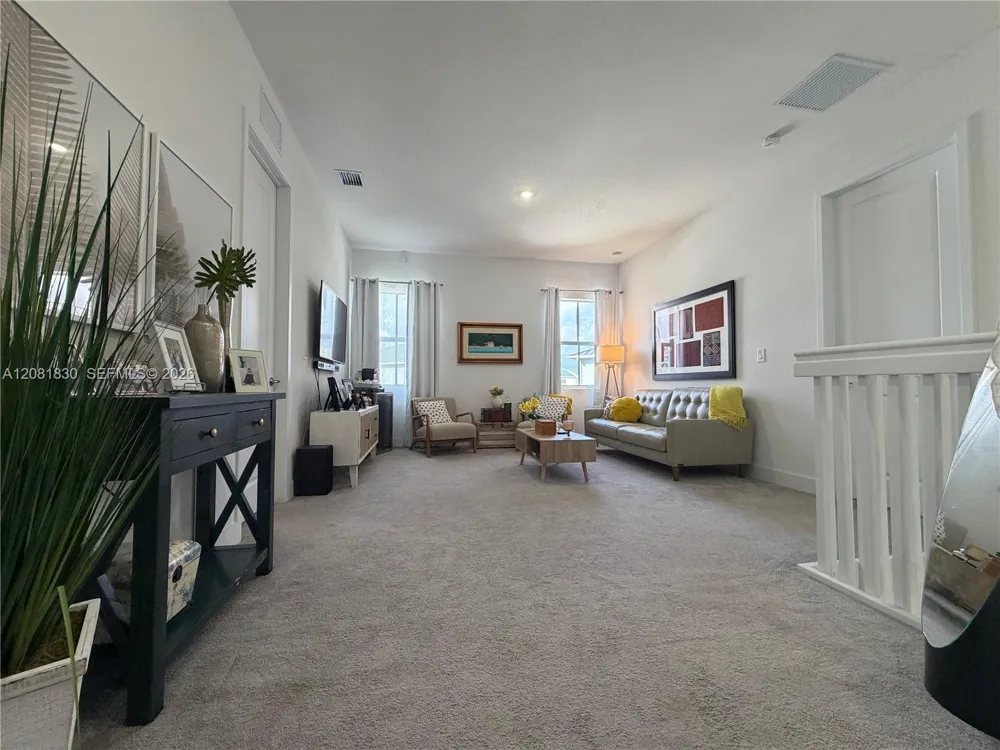 22255 SW 132 Ave Miami, FL 33170