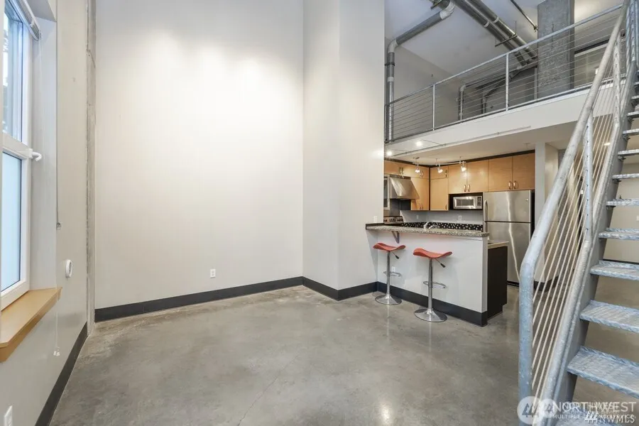 2440 Western Avenue #201 Seattle, WA 98121