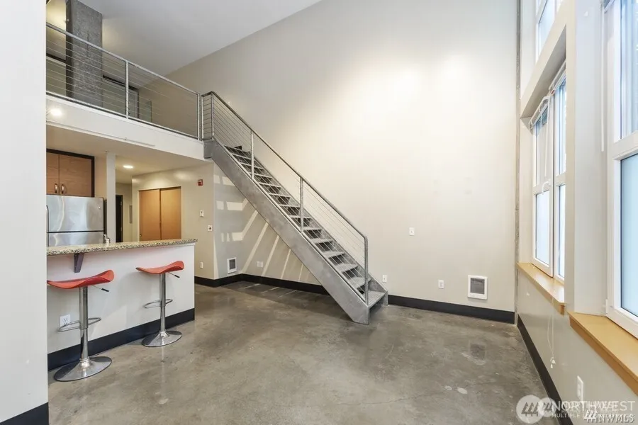 2440 Western Avenue #201 Seattle, WA 98121