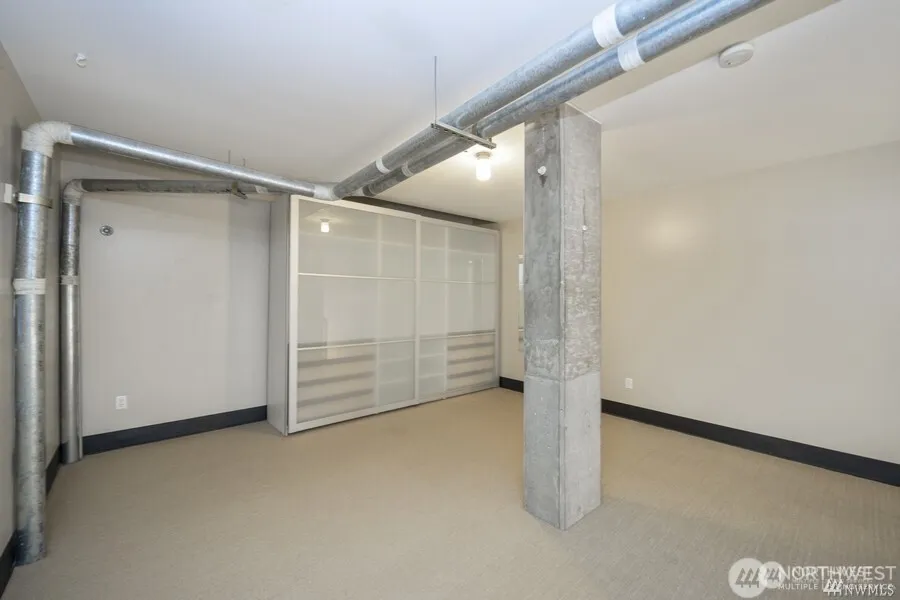 2440 Western Avenue #201 Seattle, WA 98121