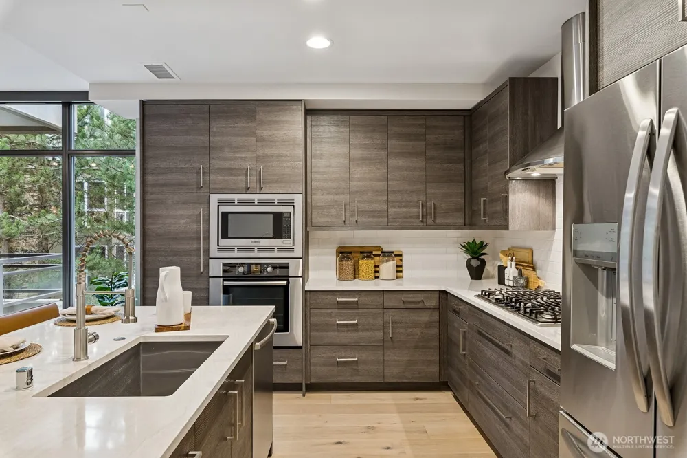 10000 Main Street #502 Bellevue, WA 98004