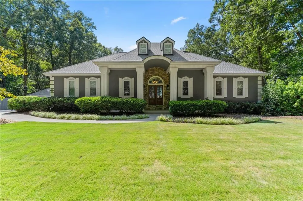 5725 Ash Drive Cumming, GA 30040