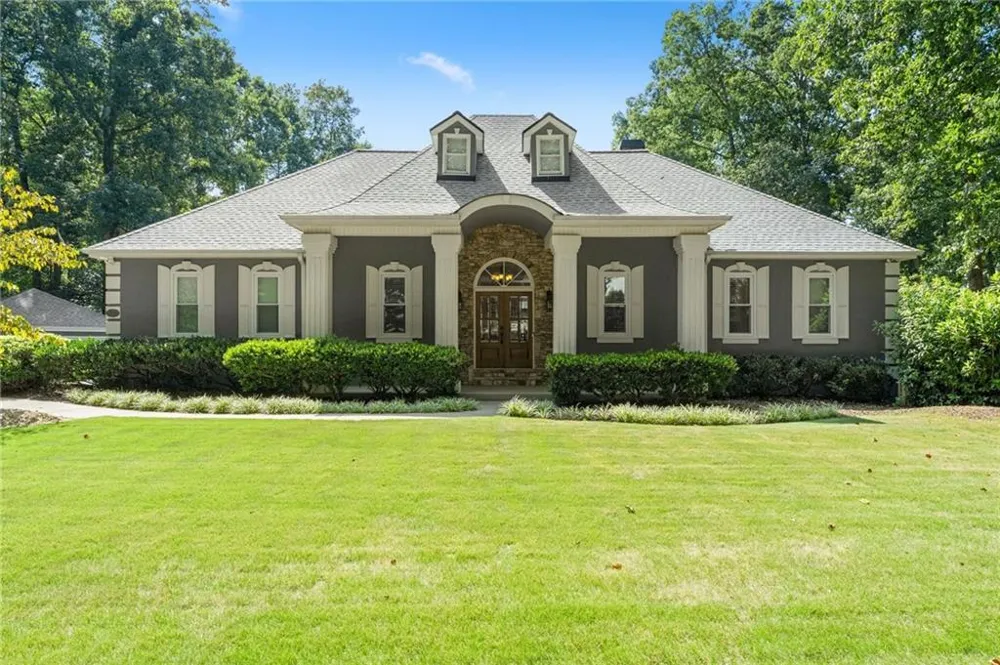 5725 Ash Drive Cumming, GA 30040