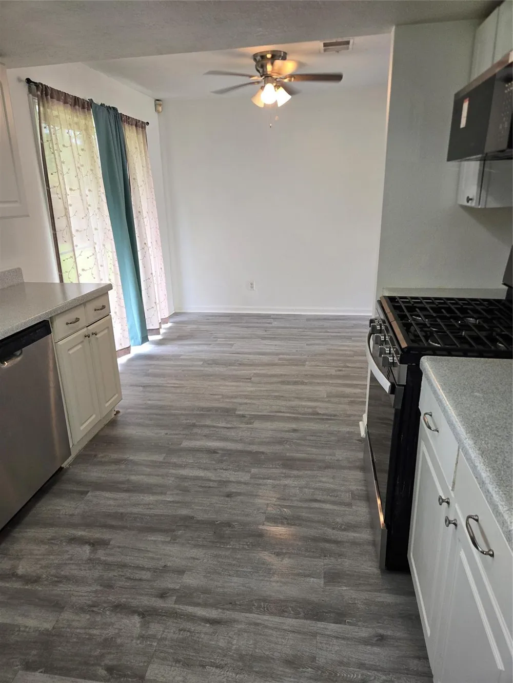 7119 Pittswood Lane Houston, TX 77016