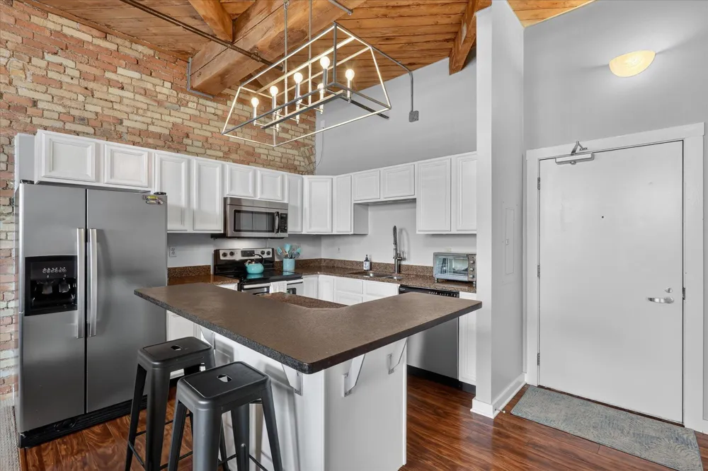 940 Monroe Avenue NW #462 Grand Rapids, MI 49503