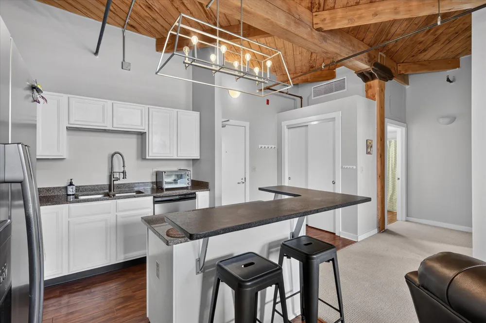 940 Monroe Avenue NW #462 Grand Rapids, MI 49503