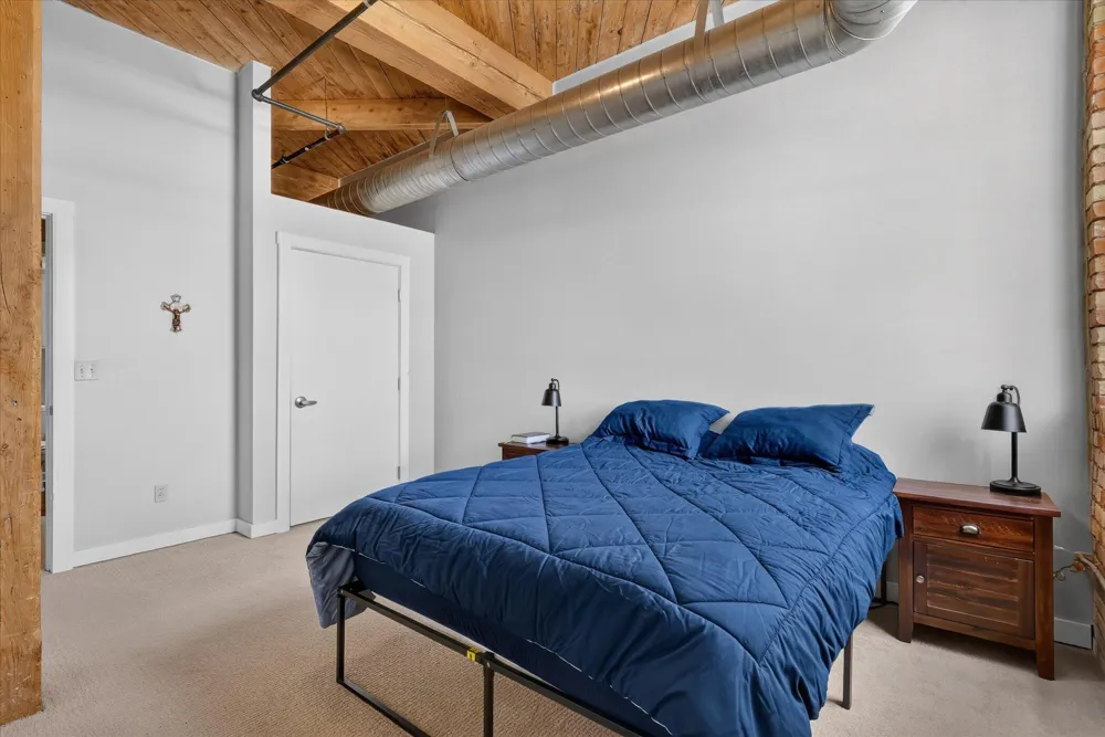 940 Monroe Avenue NW #462 Grand Rapids, MI 49503