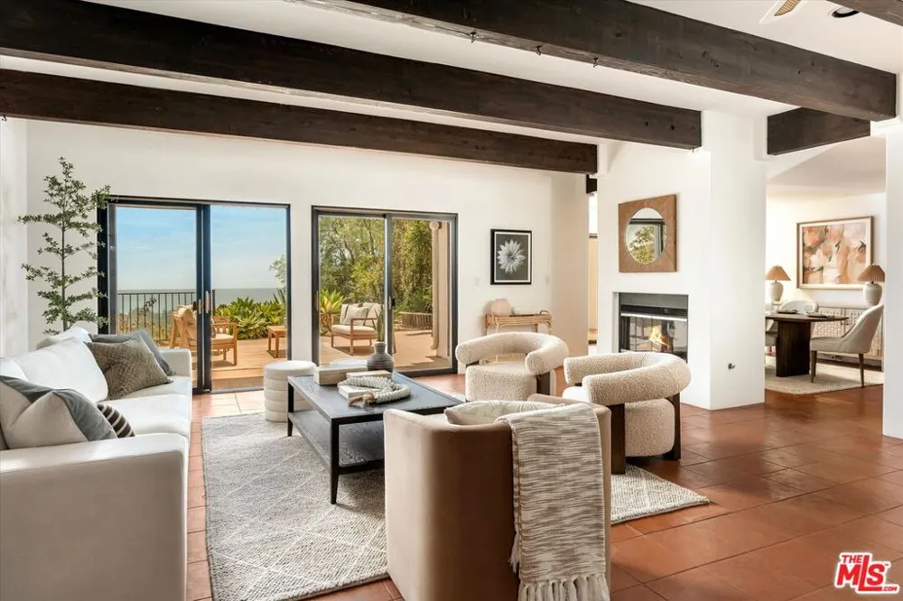 2745 Torito Road Santa Barbara, CA 93108