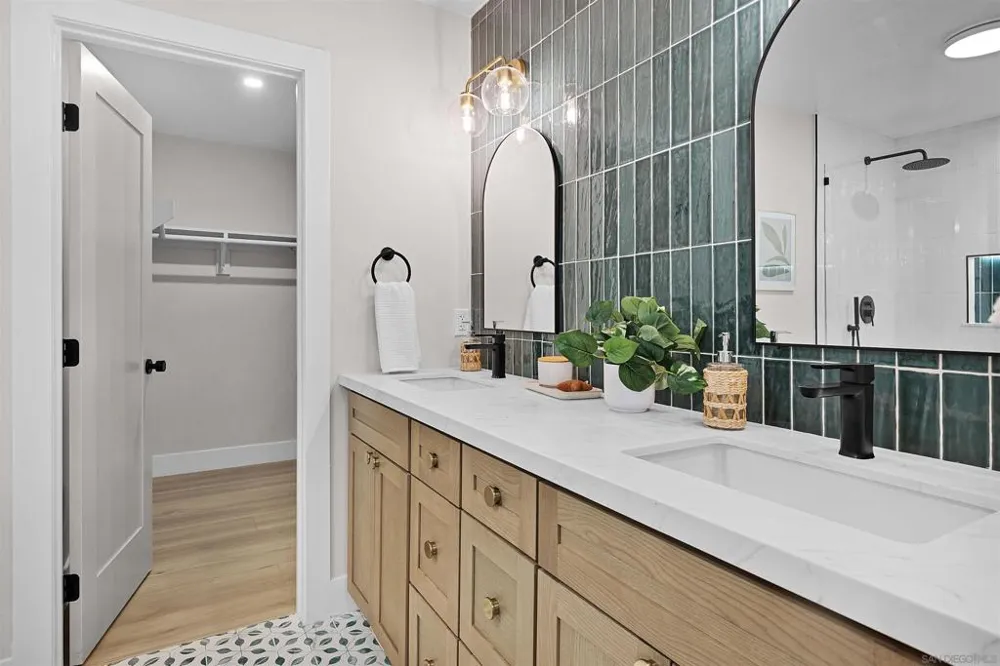 316 S Ditmar Oceanside, CA 92054
