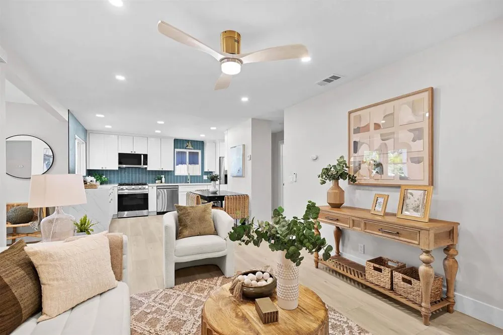 316 S Ditmar Oceanside, CA 92054
