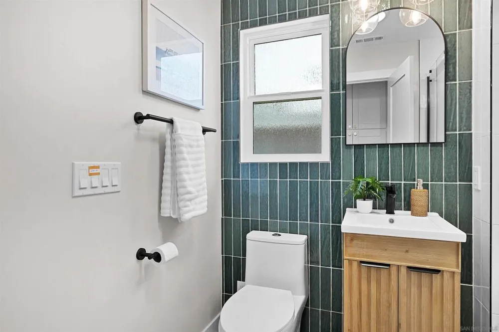 316 S Ditmar Oceanside, CA 92054