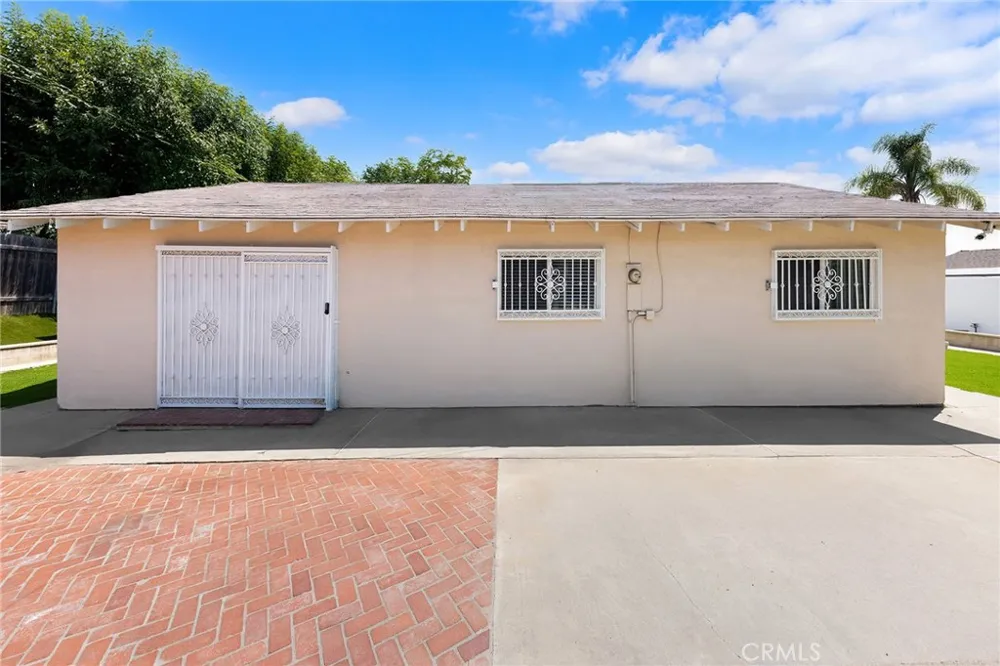 21127 E Cypress Street Covina, CA 91724