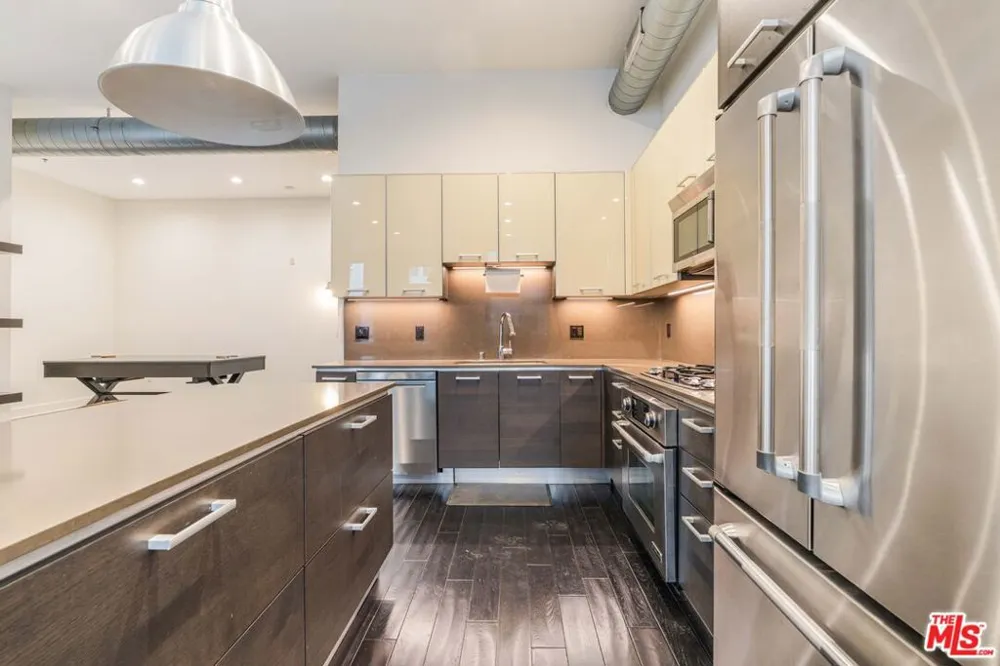 13320 Beach Avenue #207 Los Angeles, CA 90292