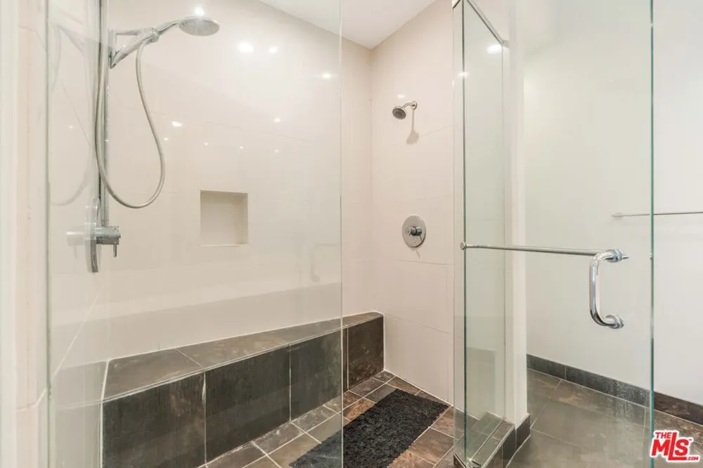13320 Beach Avenue #207 Los Angeles, CA 90292