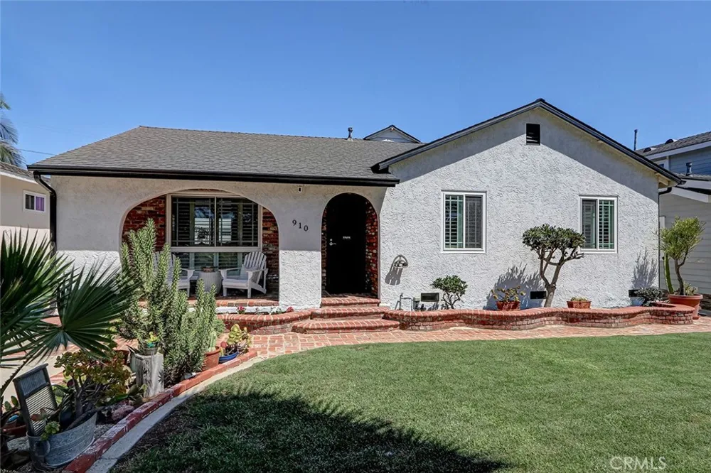 910 Firmona Avenue Redondo Beach, CA 90278