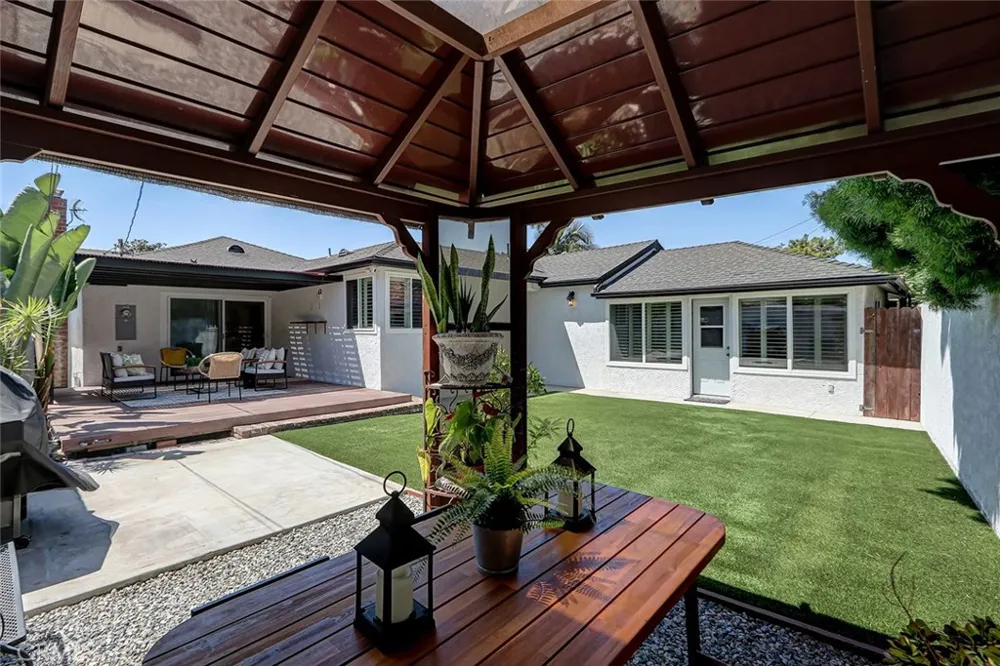 910 Firmona Avenue Redondo Beach, CA 90278