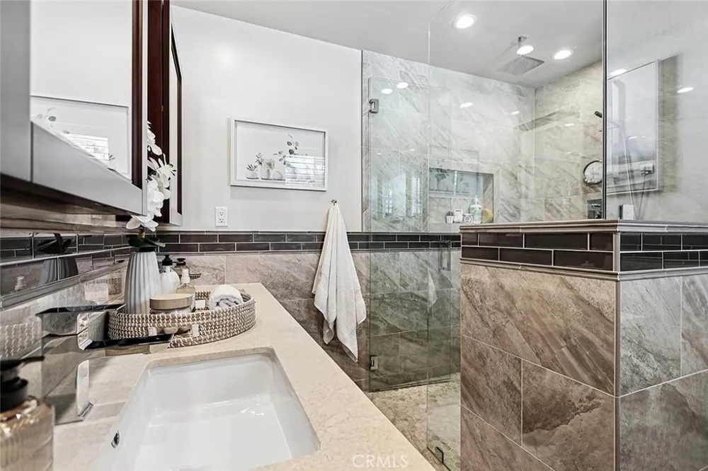 910 Firmona Avenue Redondo Beach, CA 90278