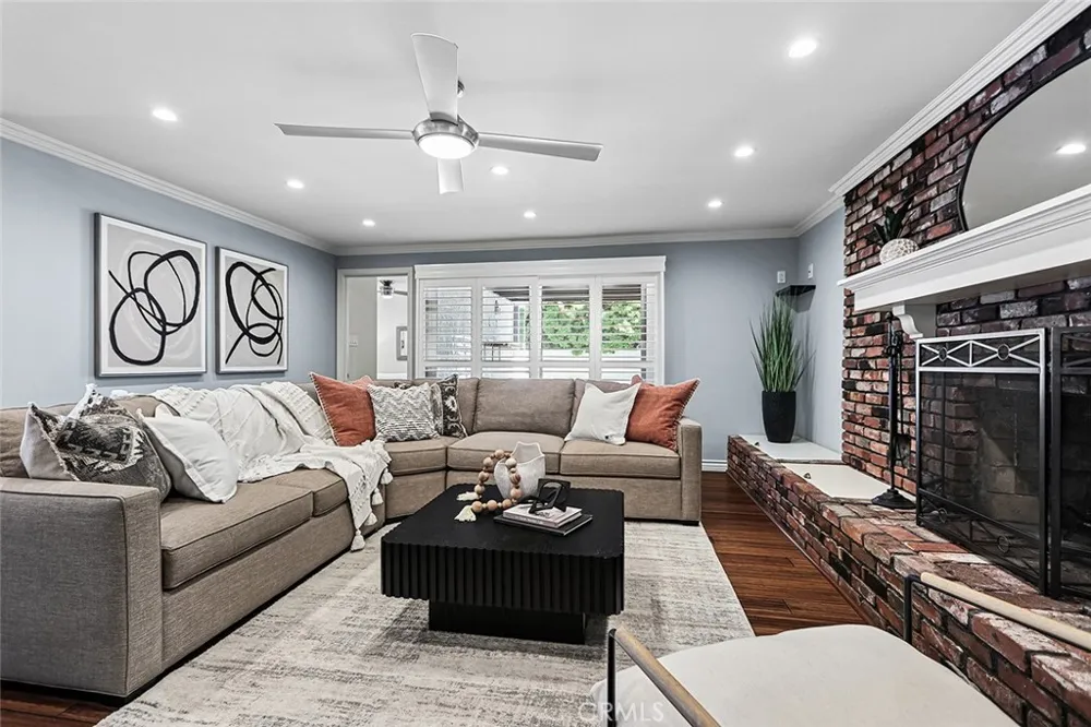 910 Firmona Avenue Redondo Beach, CA 90278