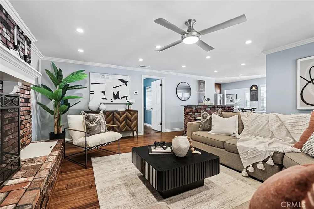 910 Firmona Avenue Redondo Beach, CA 90278